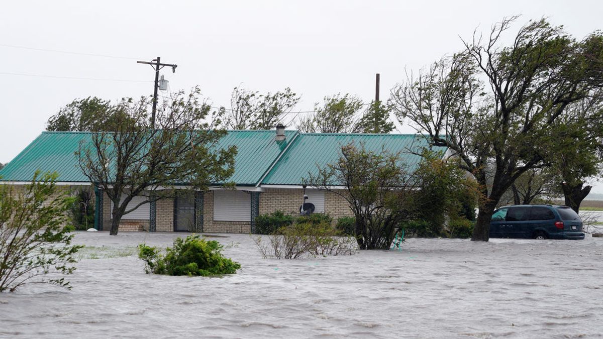 Confirmada en Rockport la primera víctima mortal de 'Harvey' a su paso por Texas