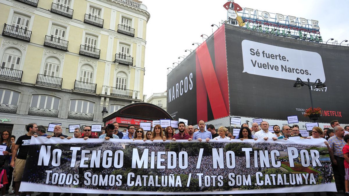 Una concentración en la Puerta del Sol apoya a la gran manifestación de Barcelona