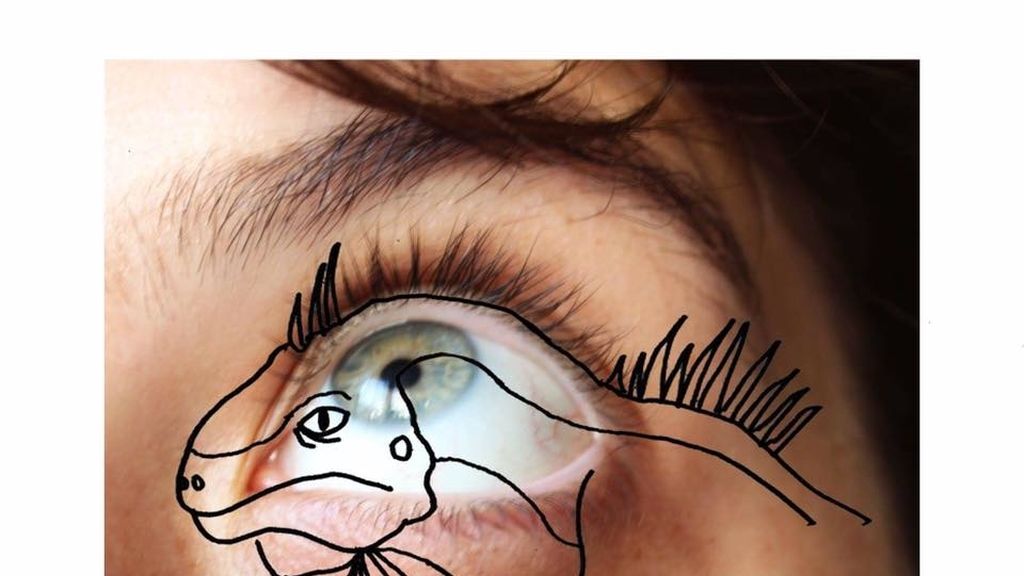 Esta artista se inspira en las formas de su cuerpo y lo utiliza como lienzo