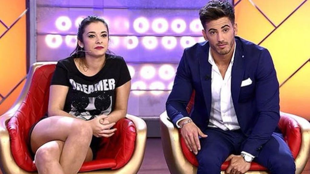 ¡El reencuentro más esperado! Ruth e Iván disfrutan de la noche catalana