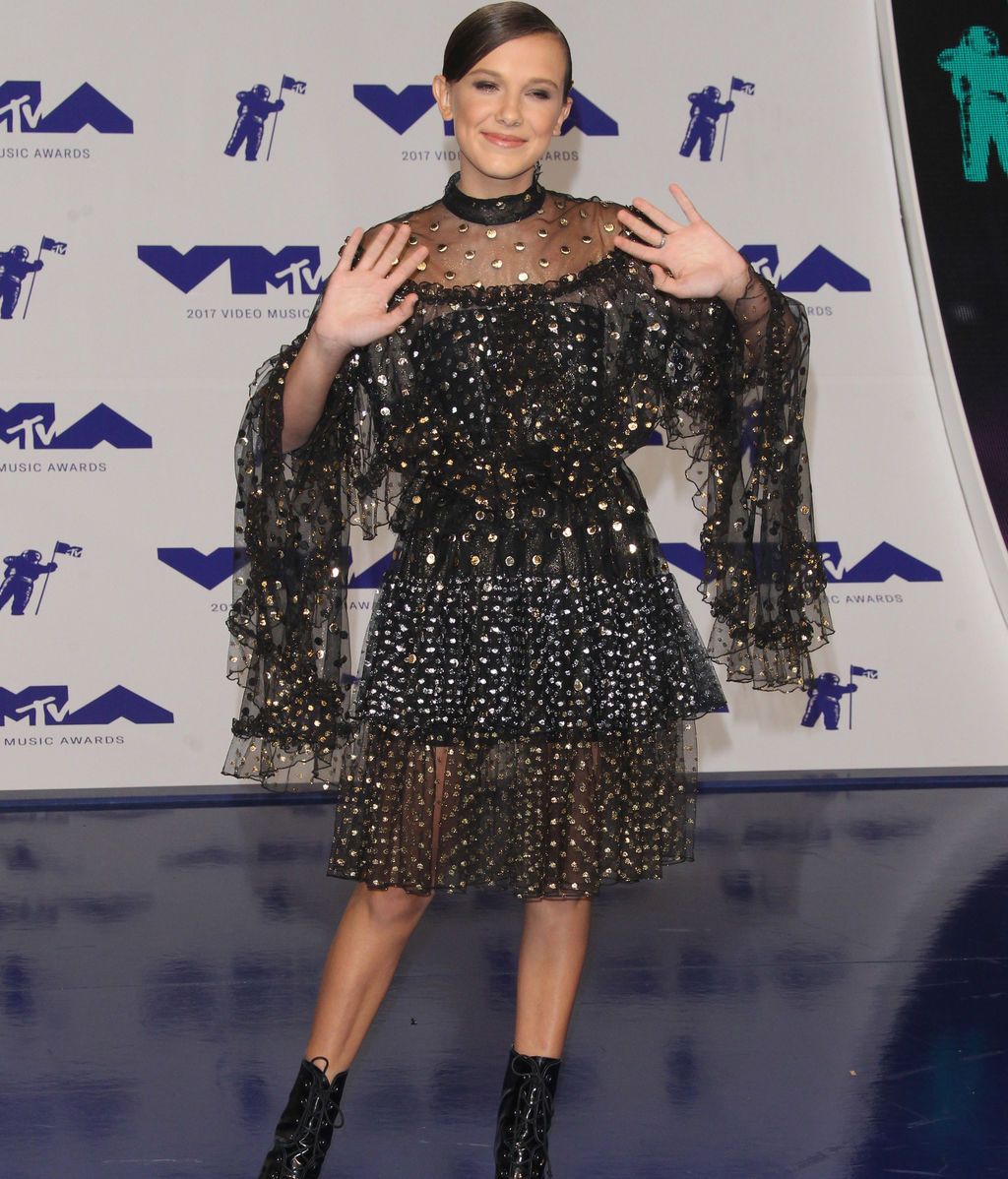 Millie Bobby Brown o la sorprendente mezcla 'tul+tachuelas'