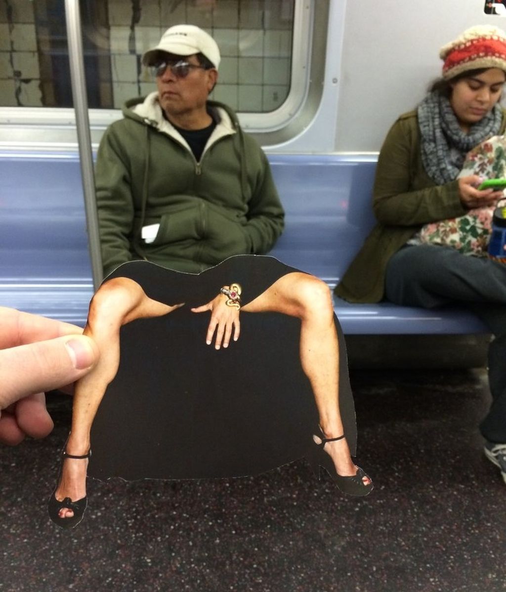 Transforma momentos de la vida cotidiana en imágenes hilariantes con recortes de revistas