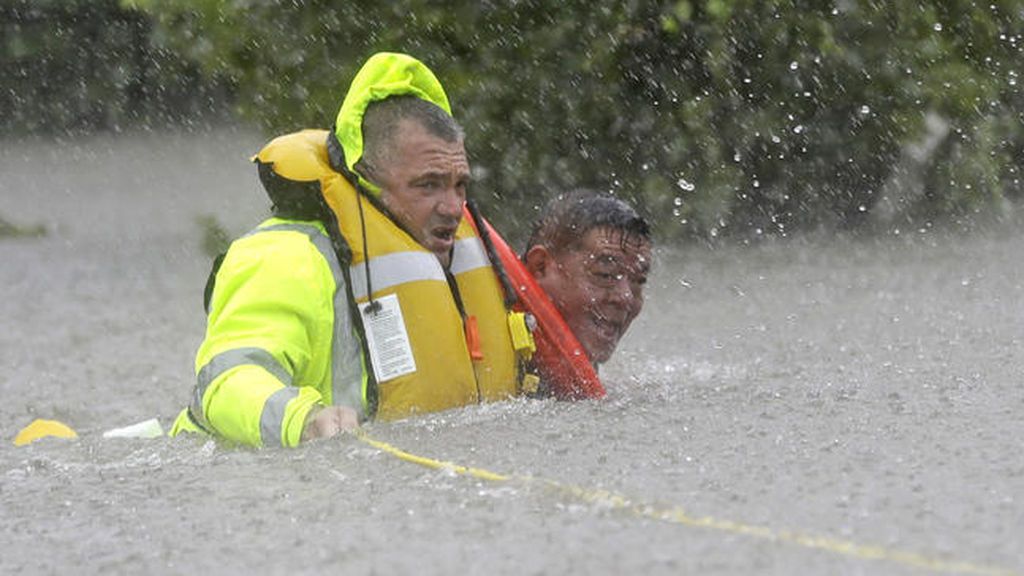 La tormenta Harvey deja al menos cinco muertos y más de dos mil rescatados