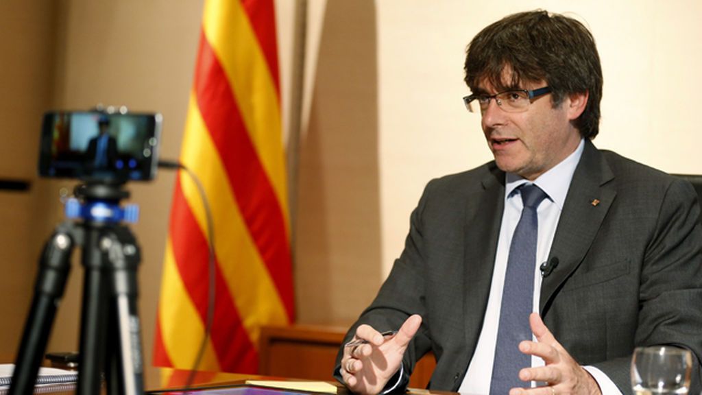 Puigdemont prevé dejar la presidencia seis meses después del 1-O si gana el 'sí'