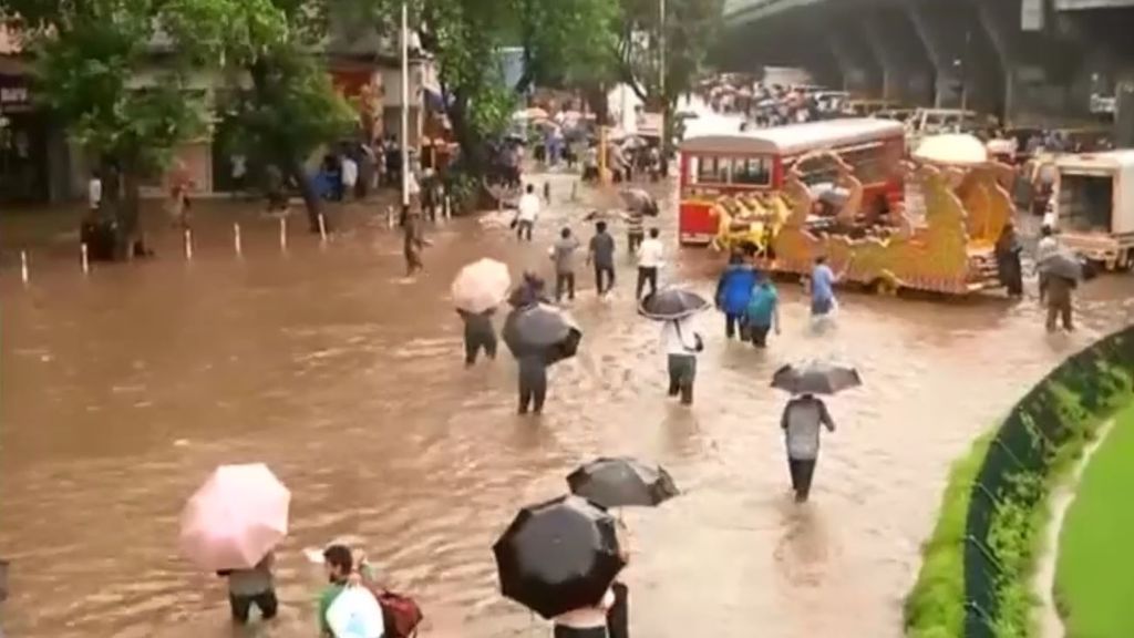 Los Monzones llegan a la India: las lluvias torrenciales dejan más de 500 muertos
