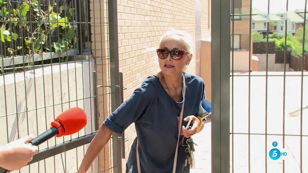 Lucía Pariente, reacia a hablar sobre la difícil situación que atraviesa su hija, Alba Carrillo