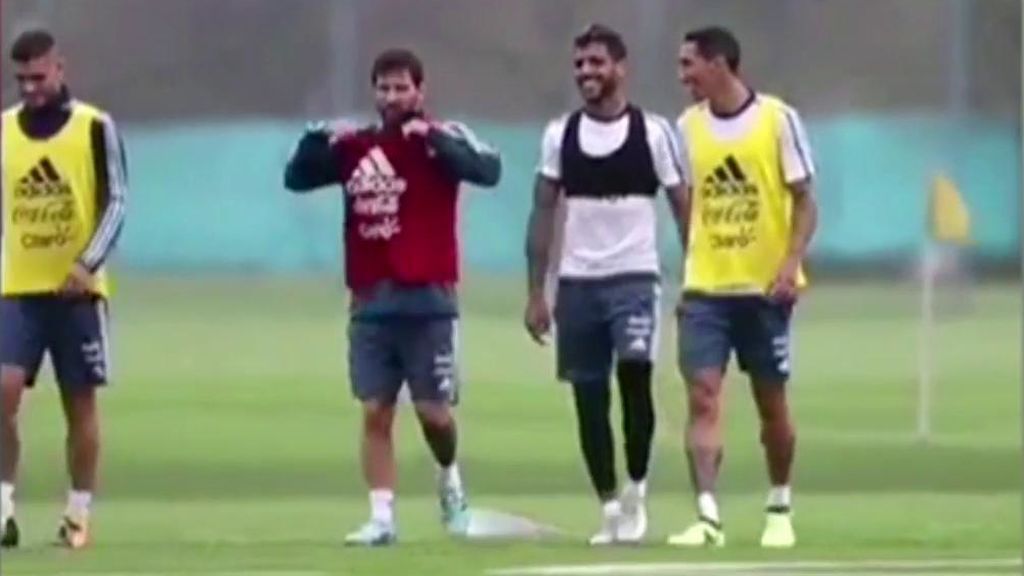 ¿Di María, al Barça? Messi, entre risas, muestra la gran complicidad que tiene con él