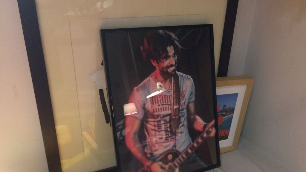 Las pistas rockeras que Carlos Santos y Rubén Cortada en ‘Ella es tu padre’