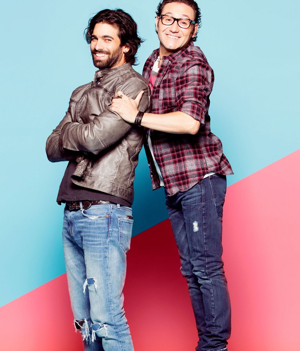 Sergio (Carlos Santos) y su hermano Tomy (Rubén Cortada)