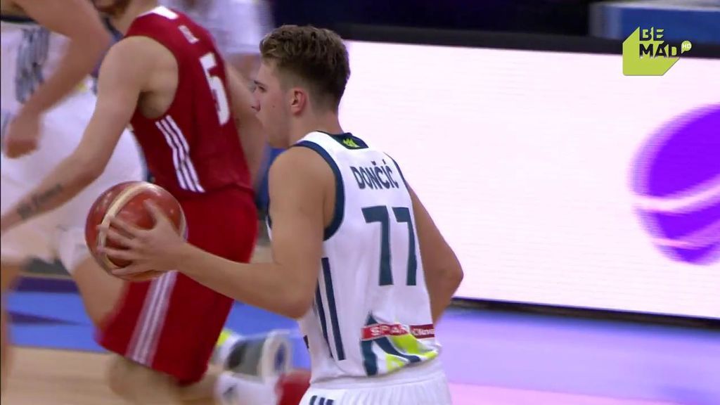 ¡El pase del partido! Contraataque de Doncic que acaba en asistencia espectacular