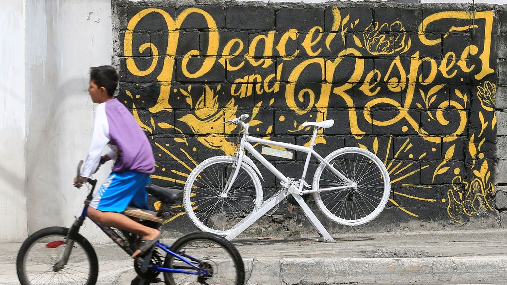 Memorial por la muerte de un ciclista en Filipinas Memorial por la muerte de un ciclista en Filipinas