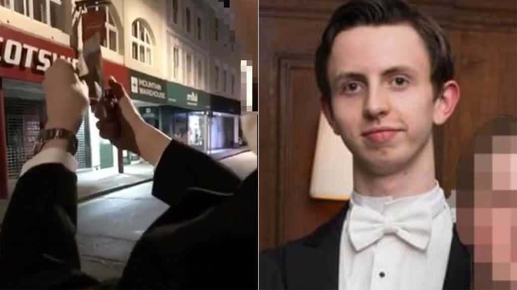 El estudiante de Cambridge que quemó un billete de 20 libras delante de un indigente no será expulsado El estudiante de Cambridge que quemó un billete de 20 libras delante de un indigente no será expulsado