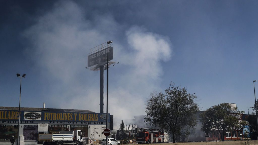 Controlado el incendio de Fuenlabrada que ha generado una nube tóxica