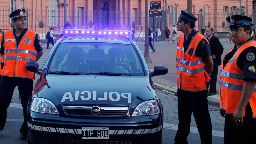 R--Policia-Argentina