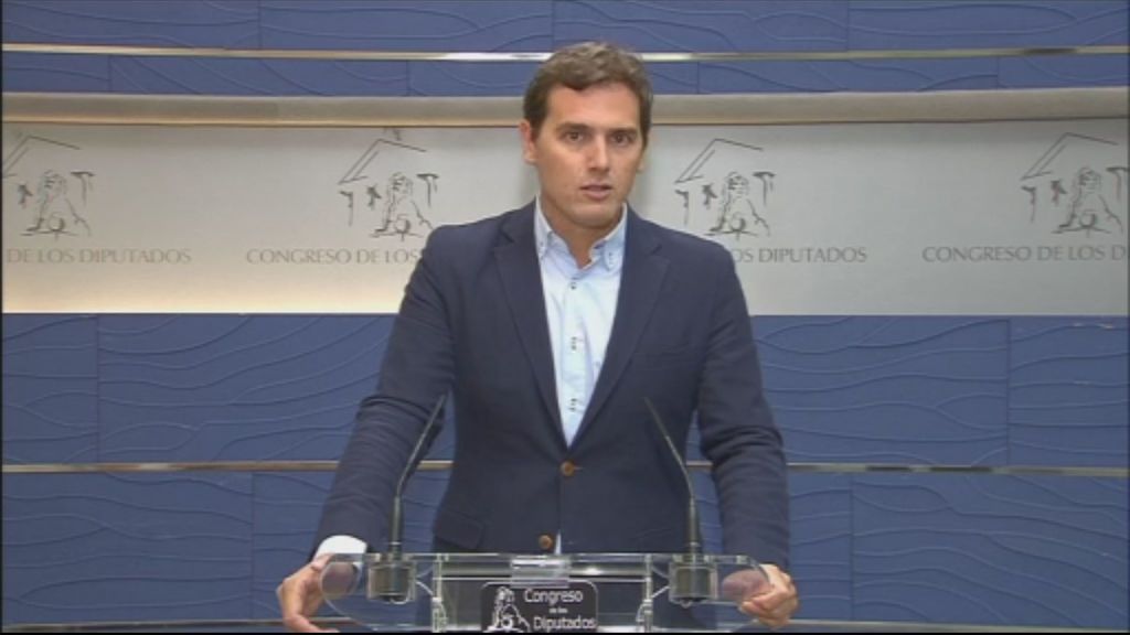 Albert Rivera: "Están convirtiendo un parlamento democrático en la gestoría de un golpe a la democracia"