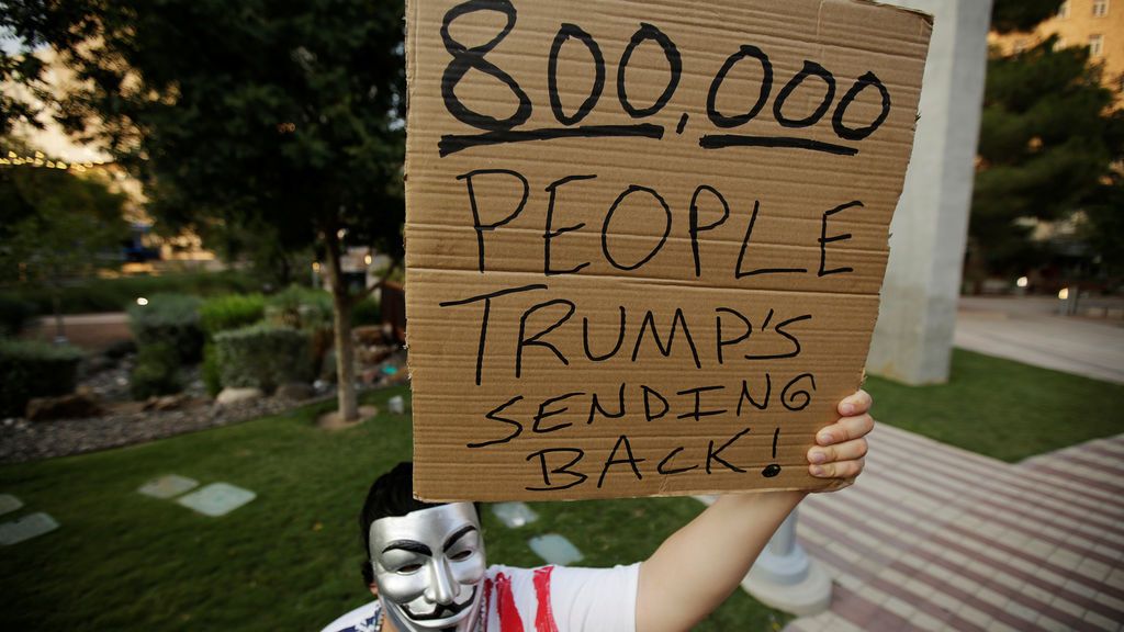 Se multiplican las protestas contra Trump, que quiere deportar 800.000 inmigrantes