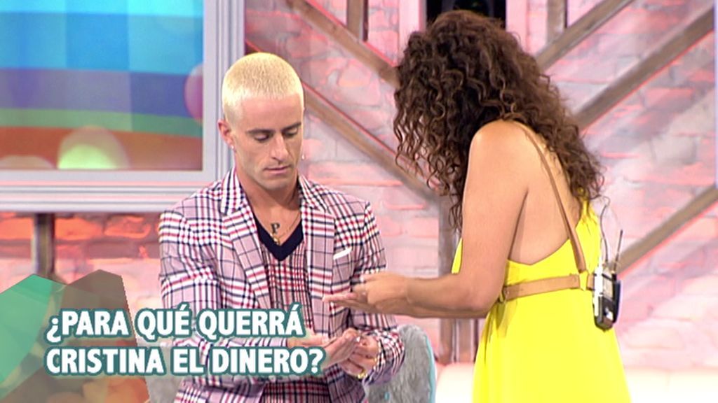 Cristina pide dinero a los estilistas… ¡y con los casi 30 euros que le dan va a hacerle el cambio a Xesca!