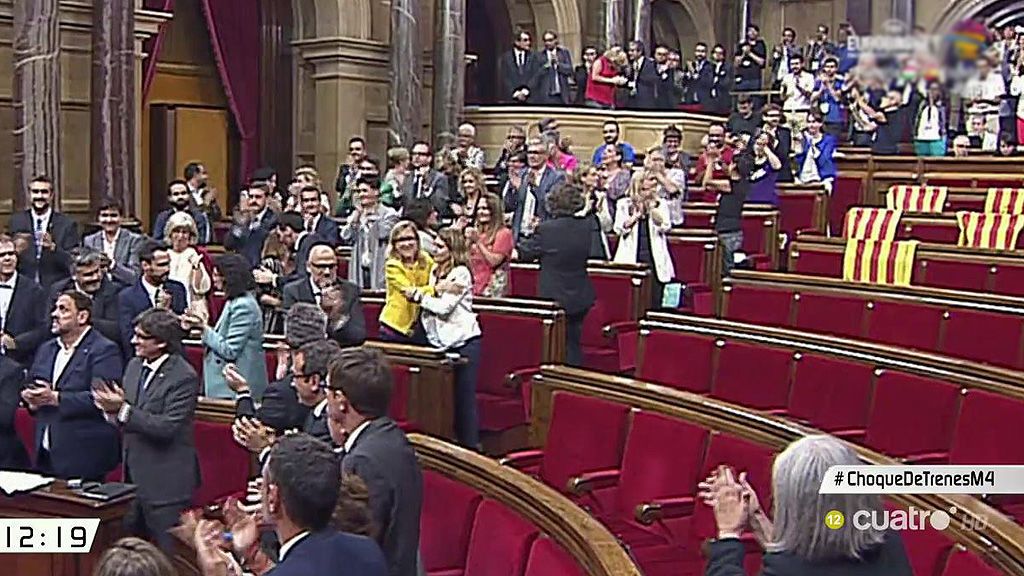 Los gestos de la maratoniana sesión en la que el Parlament de Cataluña aprobó la ley del referéndum