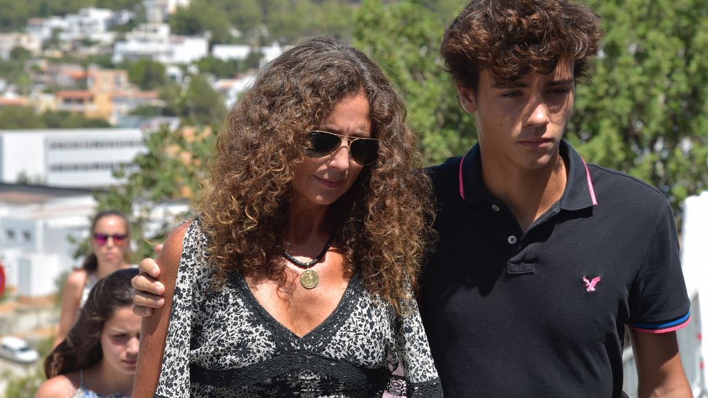 "Te dormiste para no despertar más" La desgarradora carta de la viuda de Ángel Nieto tras un mes de su muerte