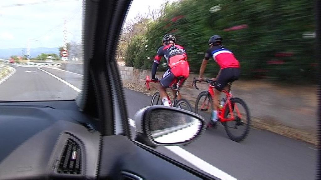 Ciclistas y conductores peligrosamente juntos