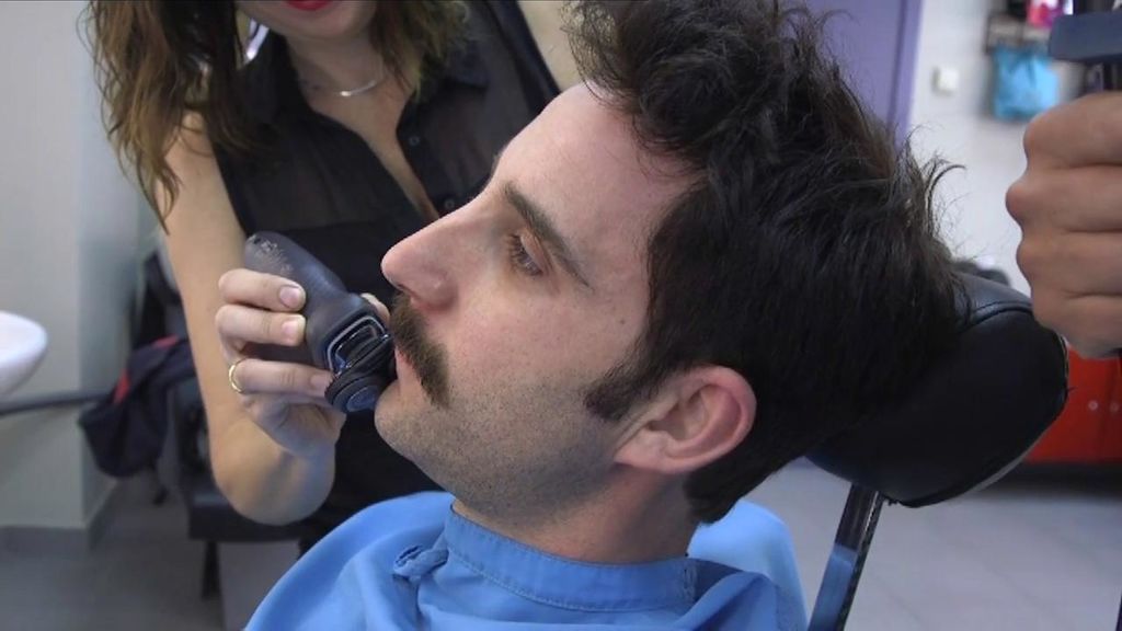 Así se transforma Dani Rovira en Superlópez