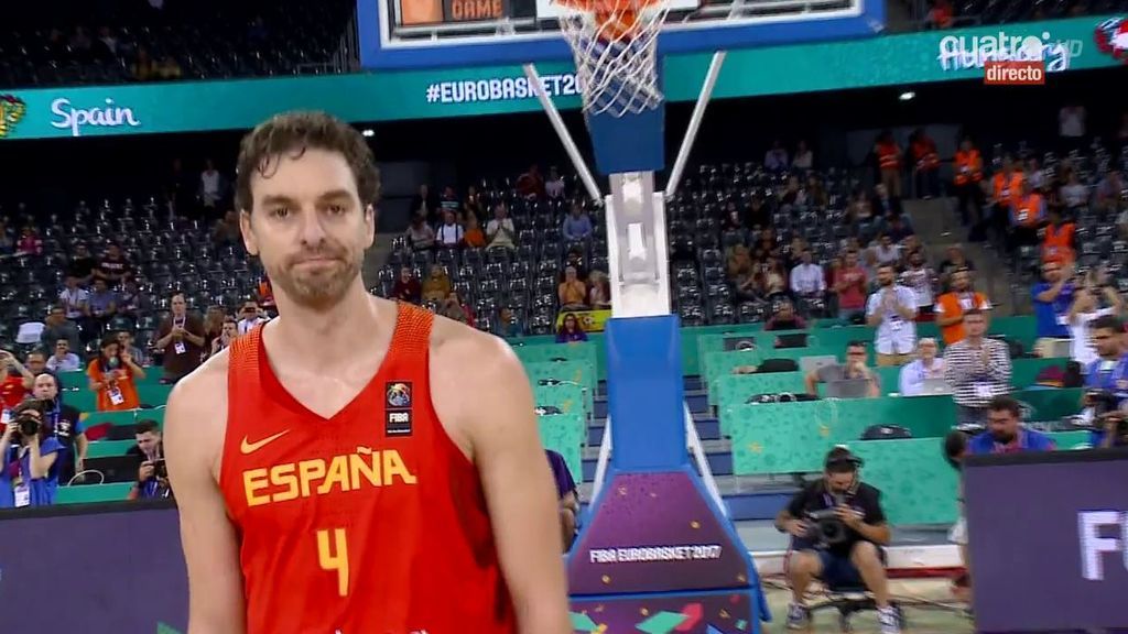 ¡Emoción a flor de piel! Gran ovación a Pau Gasol, máximo anotador de la historia del Eurobasket