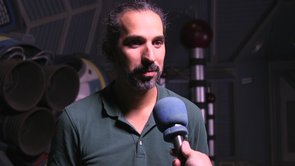Javier Ruiz Caldera, director de 'Superlópez': "Lo más difícil del rodaje es mantener la seriedad"