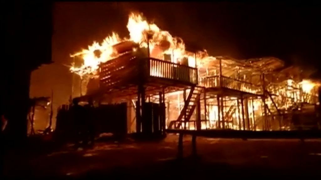 Un incendio arrasa más de 150 casas en la localidad peruana de Iquitos