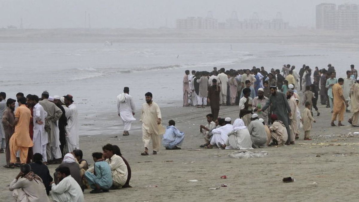 Mueren ahogados doce miembros de una misma familia en una playa del sur de Pakistán