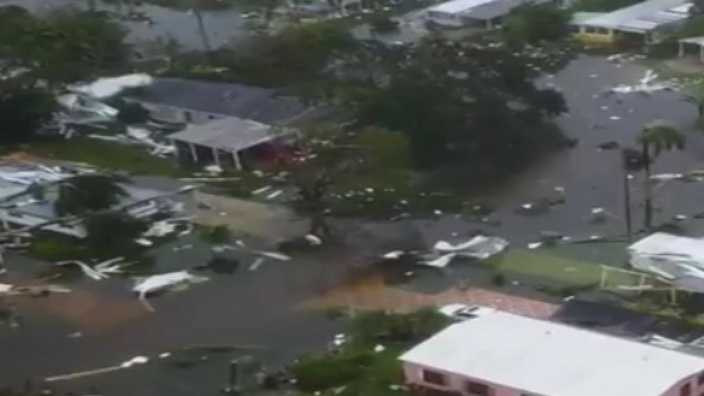 La furia del huracán Irma golpea Florida