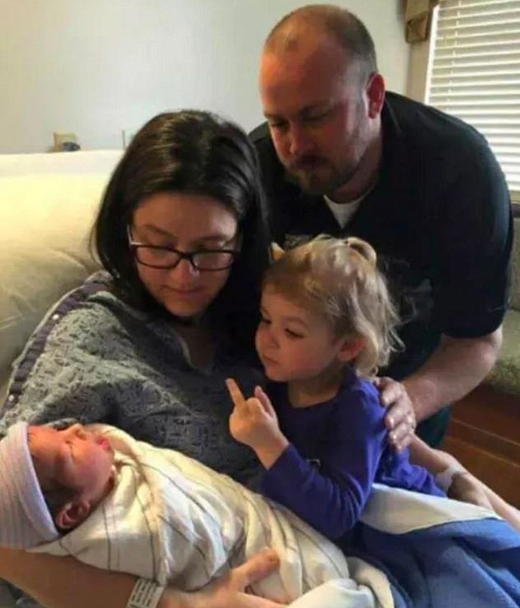 Una primera mala impresión al conocer a su hermana