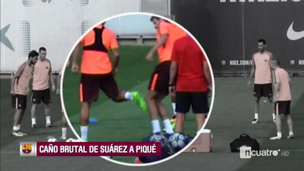 “Uuuuaaalaaaaaaa” El cachondeo de Luis Suárez a Piqué tras un caño en el entrenamiento