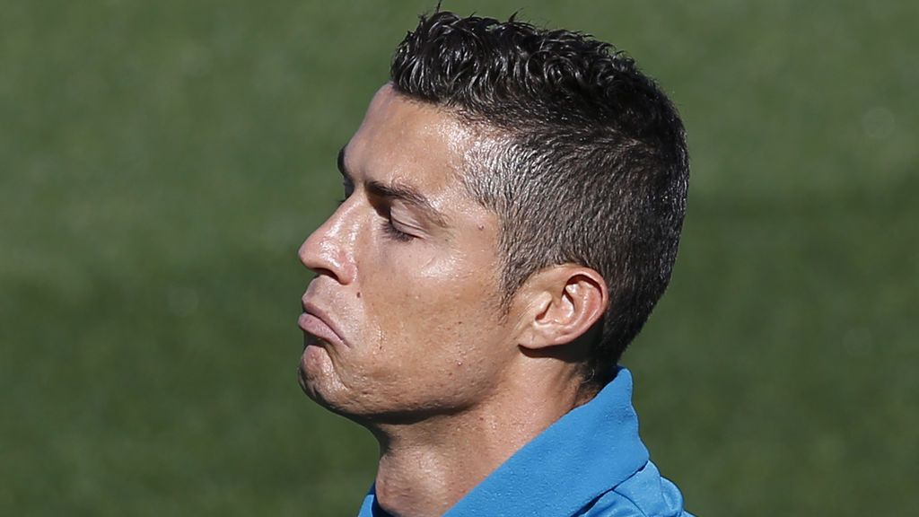 El enfado de Cristiano tras la filtración de su vídeo: ¡pelotazo a la zona de la prensa en el entrenamiento!