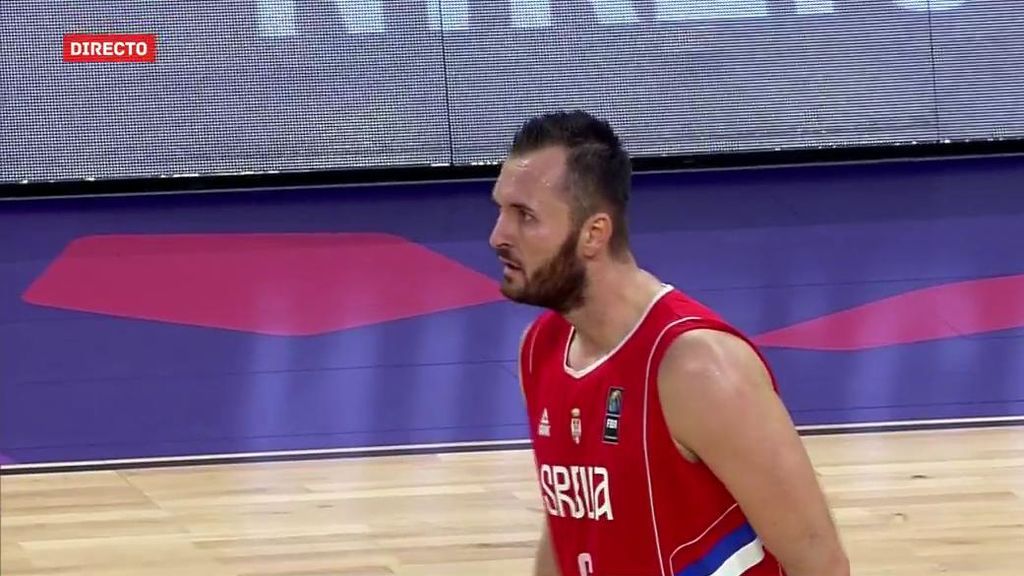 ¡Serbia acribilla a Italia a base de triples y se pone once arriba!