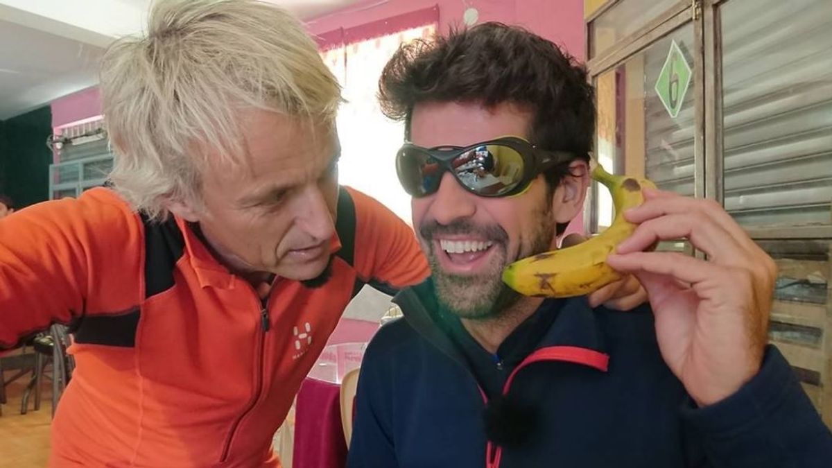 Jesús Calleja se come a Miguel Ángel Muñoz, éste le pisa la cabeza y los dos se "abotargan" en su Instagram más divertidas