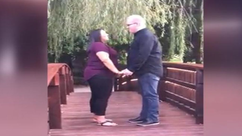 La petición de mano de estos novios termina de forma inesperada