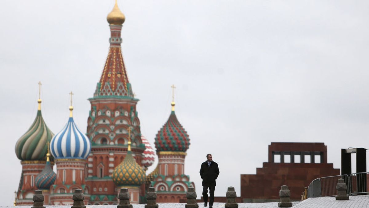 Desalojan a 45.000 personas por falsos avisos de bomba en Moscú
