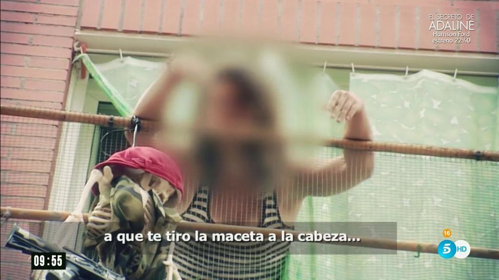 Una reportera de 'AR' es amenazada por unos okupas violentos de Villaverde