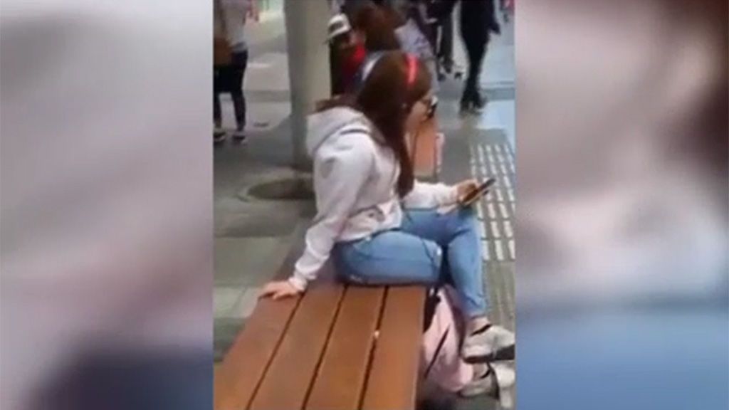 La 'apoteósica' actuación de una joven en las calles de Chile que se ha hecho viral