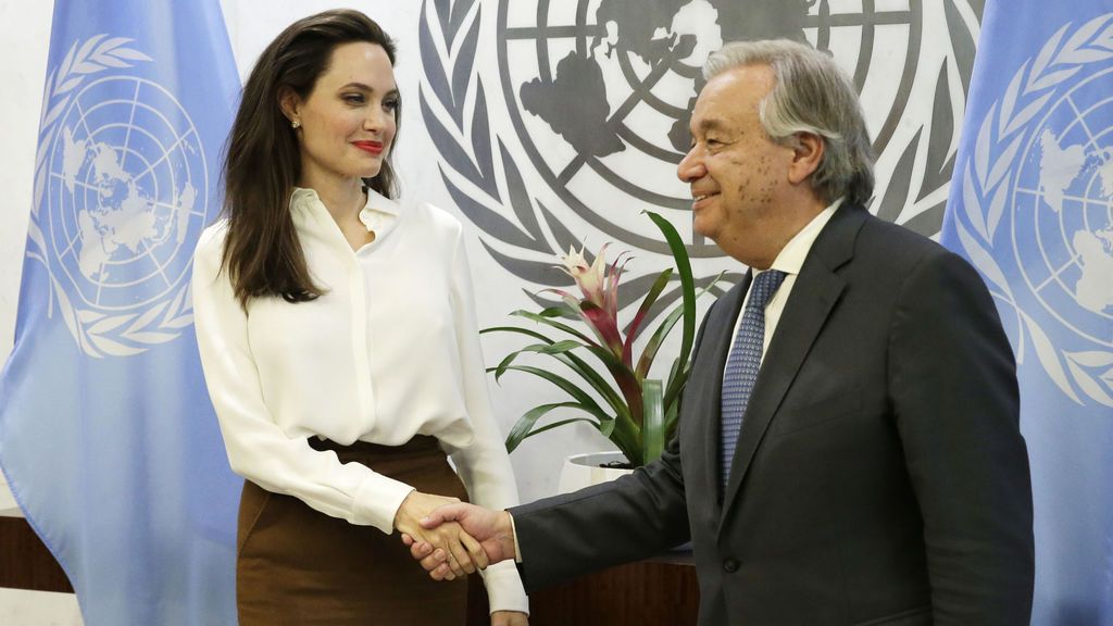 Angelina Jolie, con el secretario general de la ONU antes del estreno de su nueva película