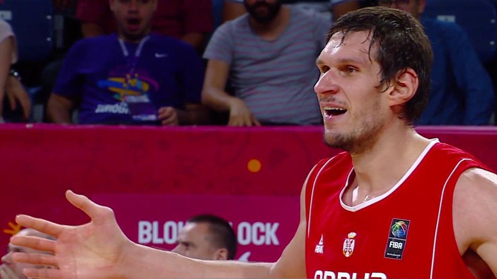 ¡Marjanovic vuelve loco a Rusia! Canasta a una mano, gorro y pase a lo Sabonis