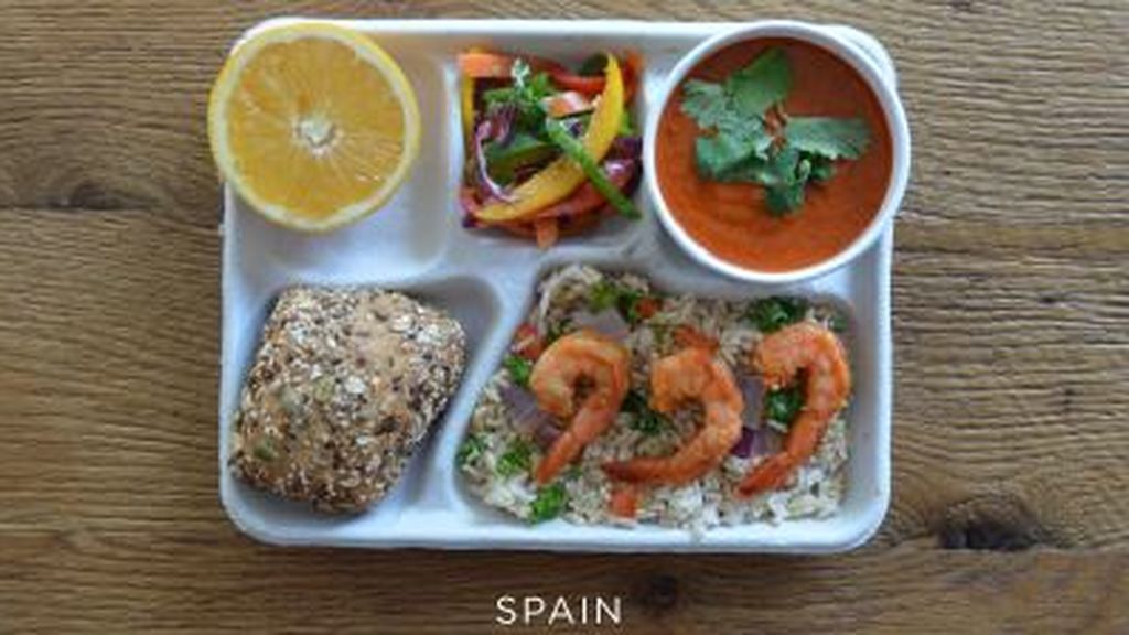 Compara la comida que los colegios ofrecen alrededor del mundo