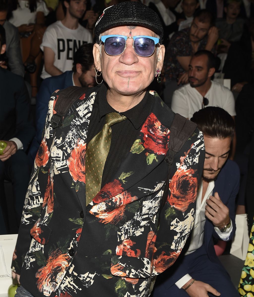 Paco Clavel pone la nota alegre en el desfile de García Madrid