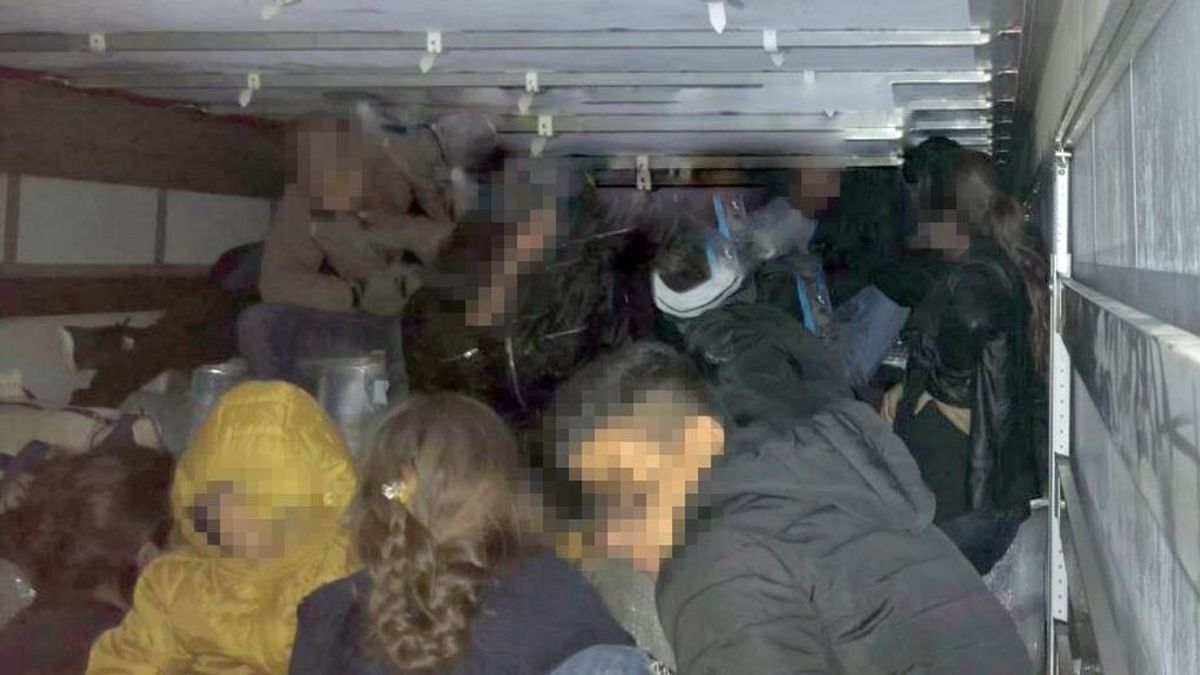 La Policía alemana descubre 51 inmigrantes en el interior de un camión