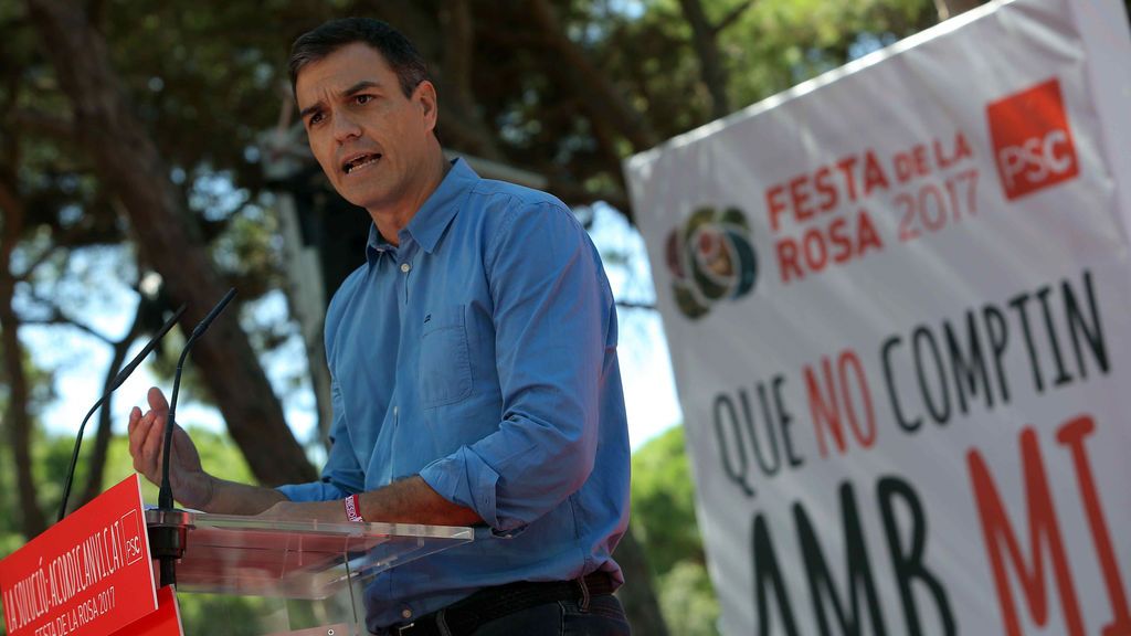 Pedro Sánchez, a los alcaldes socialistas de Cataluña: “Estoy a vuestro lado”