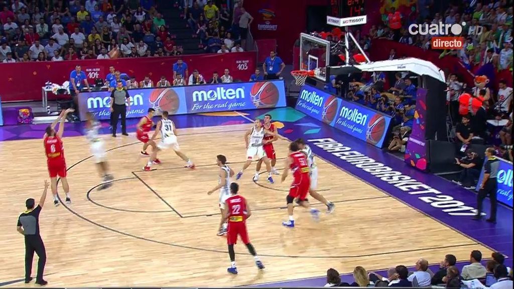 ¡Triple de Macvan! Serbia se aferra con uñas a la final