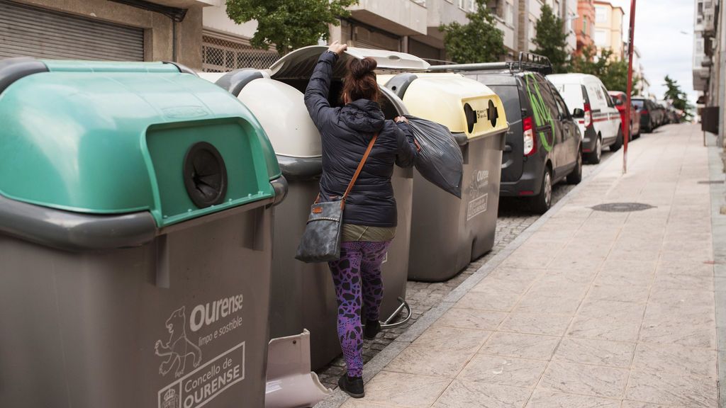 Un indigente encuentra un bebé recién nacido en un contenedor de basura en Orense