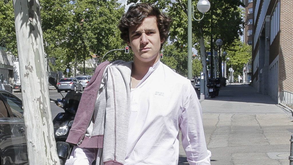 ¡Primer día de uni! Froilán se estrena en la exclusiva facultad por la que pagará 20.000 euros al año