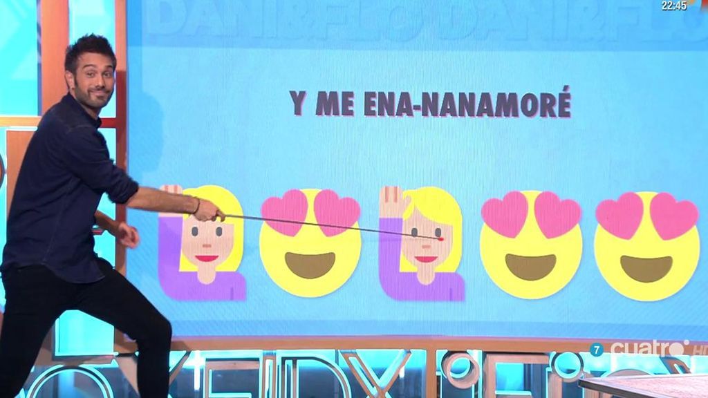Dani Martínez presenta la versión de 'Me enamoré' de Shakira ¡en Emojis! 🙋😍