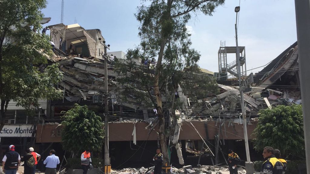 Un fuerte terremoto hace temblar México